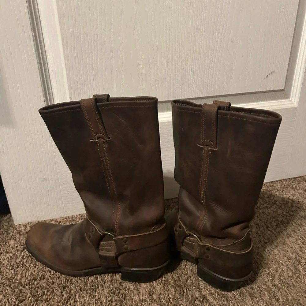 Women’s  Brown Leather Boots - Picture 3 of 4